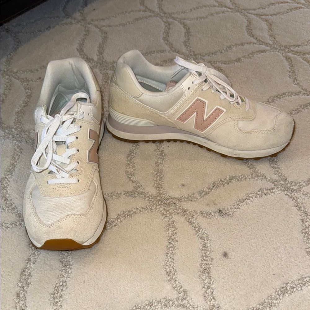 New Balance Women's Cream Sneakers